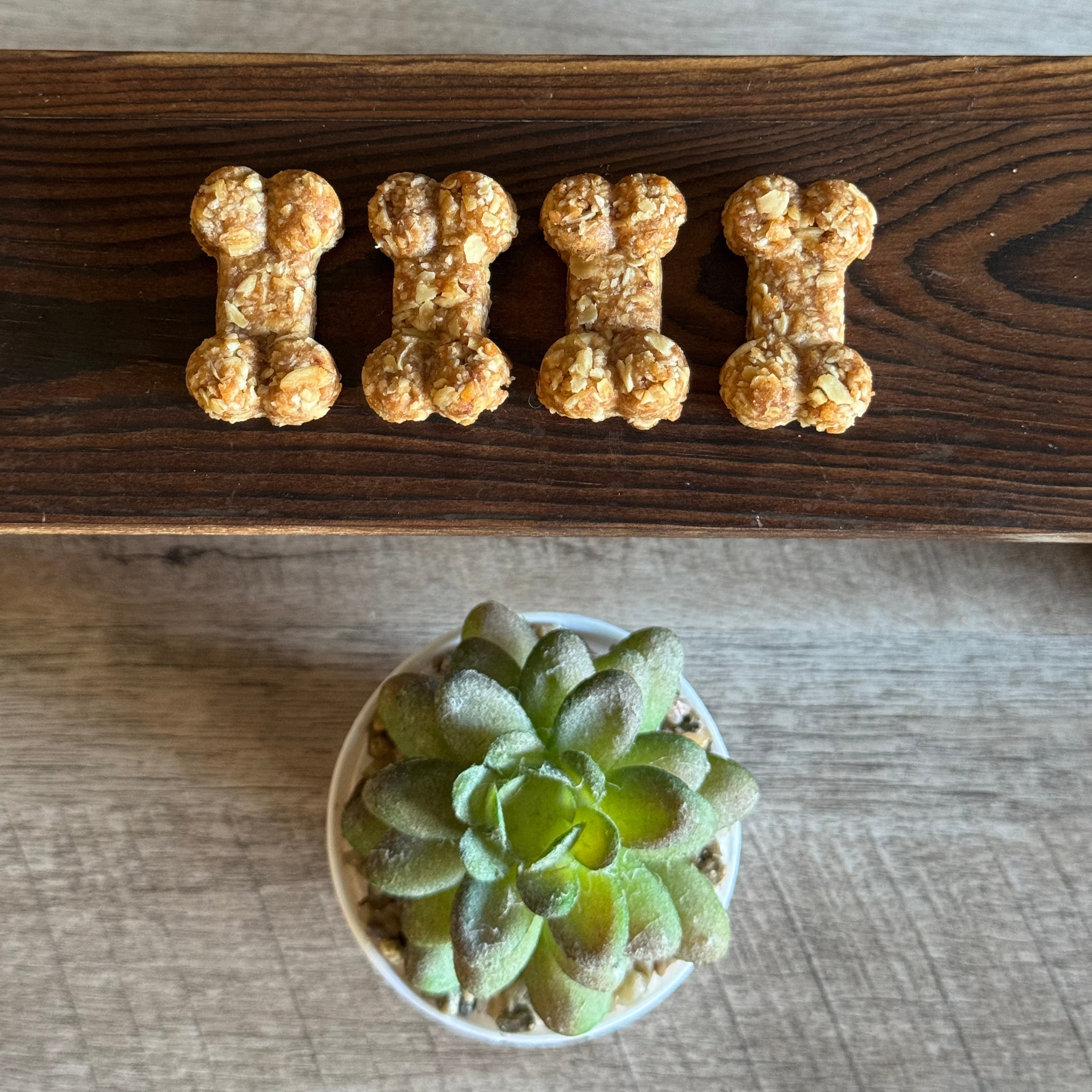 Strawberry Oat Bites